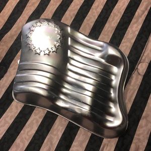 Wilton old glory cam pan